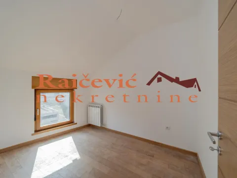 Sale, three bedroom apartment, 69m², Trošarina, Voždovac Sve Podlokacije - image 8