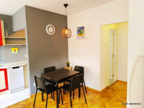 Rent, two bedroom apartment, 38m², Stari Grad, Beograd - image 2