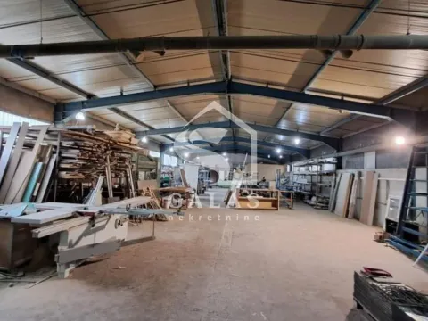 Izdavanje, poslovni prostor, 700m², Ruma, Srbija - image 2