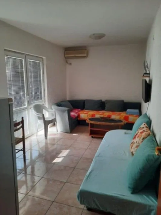 Izdavanje, jednosoban stan, 50m², Sutomore, Bar