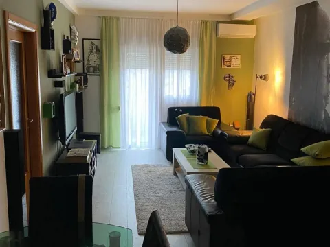 Stan in Stari Aerodrom