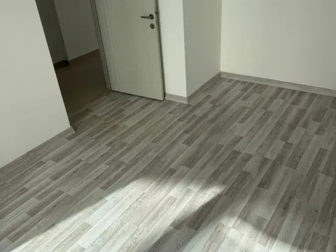 Prodaja, dvosoban stan, 72m², Centar, Bar - image 8