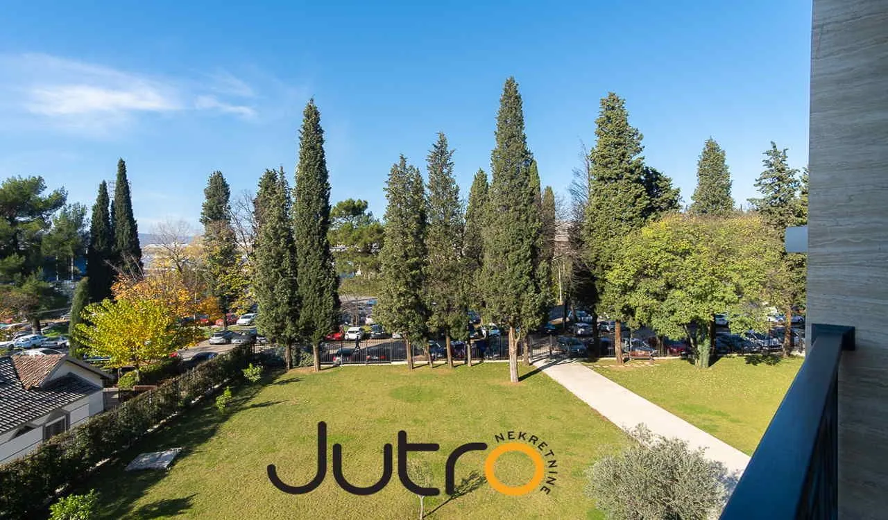 Izdavanje, jednosoban stan, 52m², Centar, Podgorica