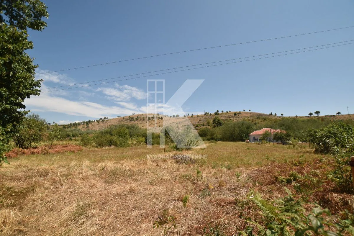 Sale, house, 240m², Dahna, Podgorica
