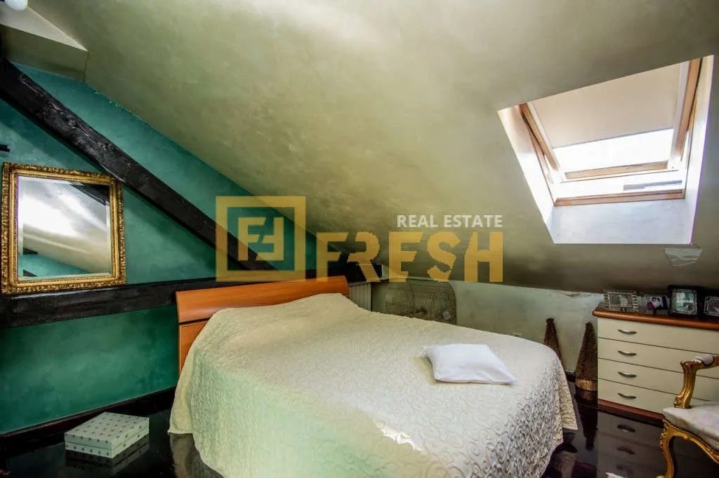 Prodaja, dvosoban stan, 120m², Centar, Podgorica