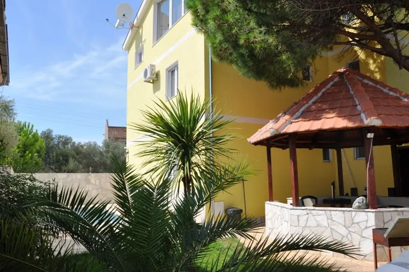 Prodaja, kuća, 300m², Tivat, Crna Gora