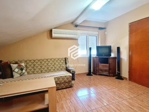 Izdavanje, dvosoban stan, 100m², Stari Aerodrom, Podgorica - image 4