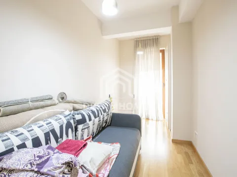 Rent, three bedroom apartment, 95m², Profesorska Kolonija, Palilula Sve Podlokacije - image 6