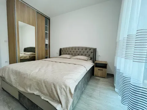 Rent, one bedroom apartment, 50m², Bečići, Budva - image 6