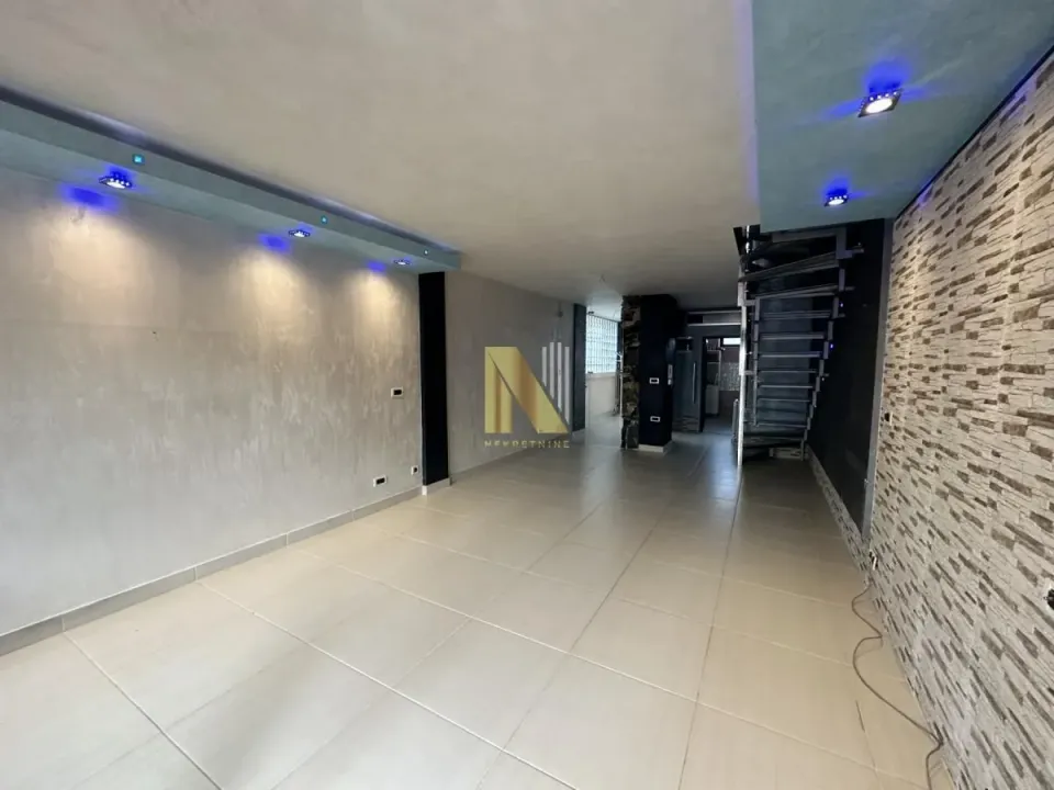 Rent, house, 145m², Lipov gaj, Novi Sad Sve Podlokacije