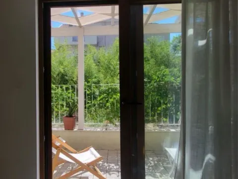 Izdavanje, dvosoban stan, 65m², Donja Lastva, Tivat - image 3