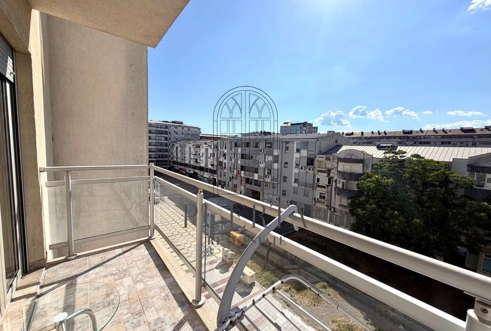 Izdavanje, jednosoban stan, 50m², Preko Morače, Podgorica