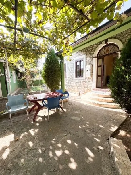 Izdavanje, trosoban stan, 114m², Stara Varoš, Podgorica