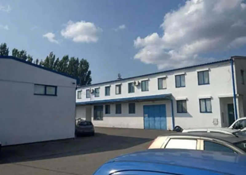 Rent, office space, 630m², Čukarica, Beograd