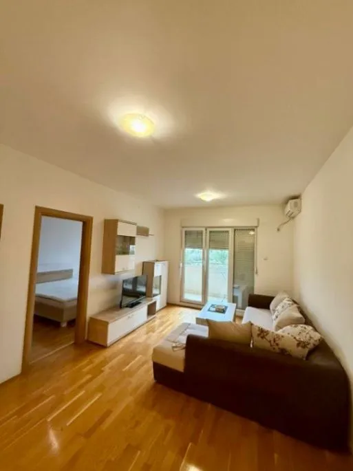 Rent, one bedroom apartment, 55m², Ljubović, Podgorica