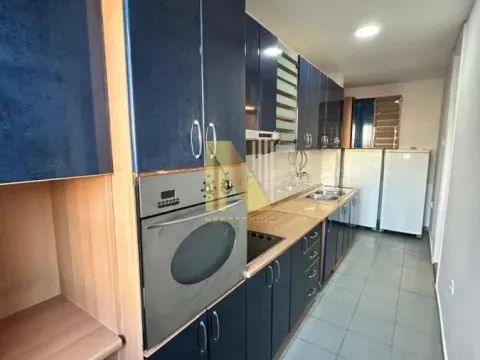 Izdavanje, poslovni prostor, 96m², Rotkvarija, Novi Sad Sve Podlokacije - image 2
