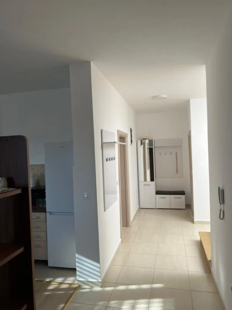Prodaja, trosoban stan, 107m², Mažina, Tivat