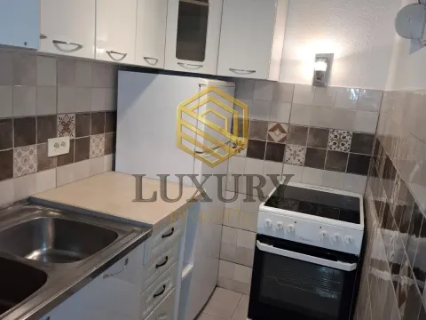 Rent, one bedroom apartment, 35m², Dalmatinska ulica, Podgorica - image 5