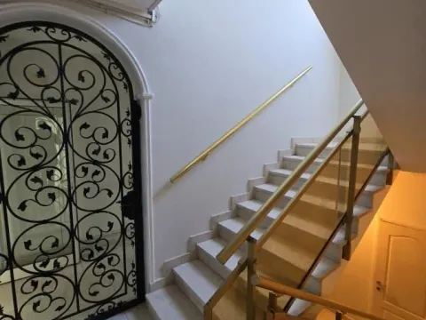 Prodaja, kuća, 390m², Mali Mokri Lug, Zvezdara Sve Podlokacije - image 11