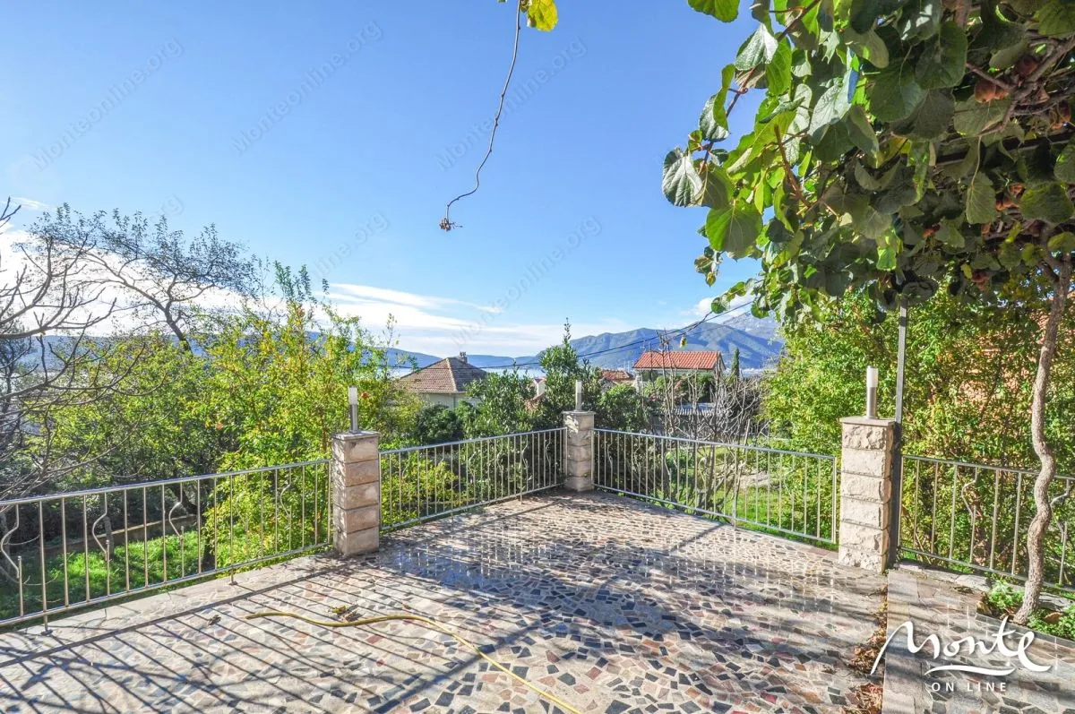 Prodaja, kuća, 194m², Tivat, Crna Gora