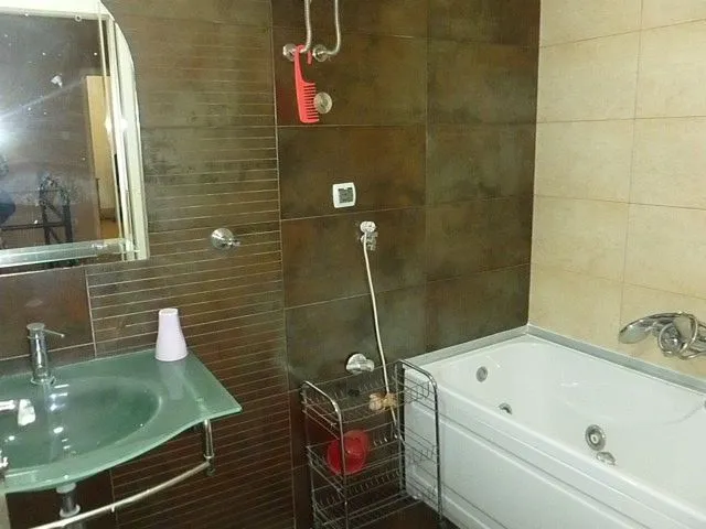 Prodaja, četvorosoban stan, 141m², Lion, Zvezdara Sve Podlokacije