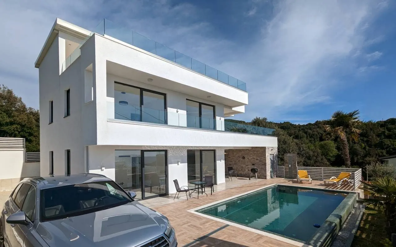 Prodaja, kuća, 365m², Kruče, Ulcinj