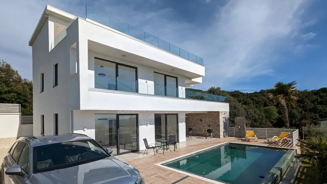 Prodaja, kuća, 365m², Kruče, Ulcinj