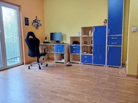 Prodaja, kuća, 180m², Jajinci, Voždovac Sve Podlokacije - image 15