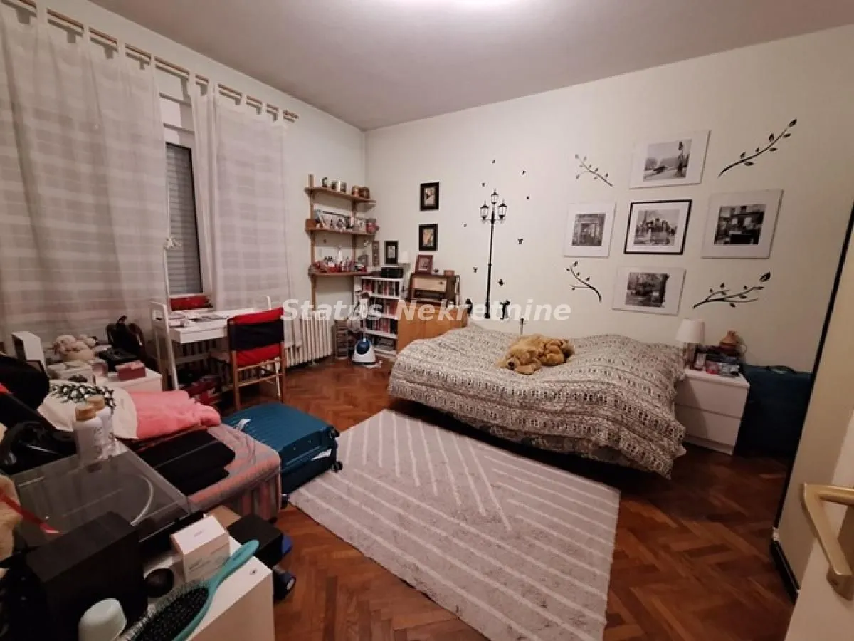 Prodaja, trosoban stan, 93m², Centar, Novi Sad