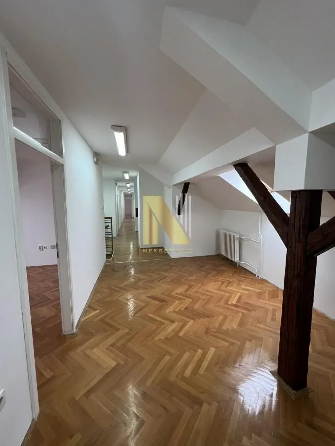 Rent, office space, 242m², Centar, Novi Sad