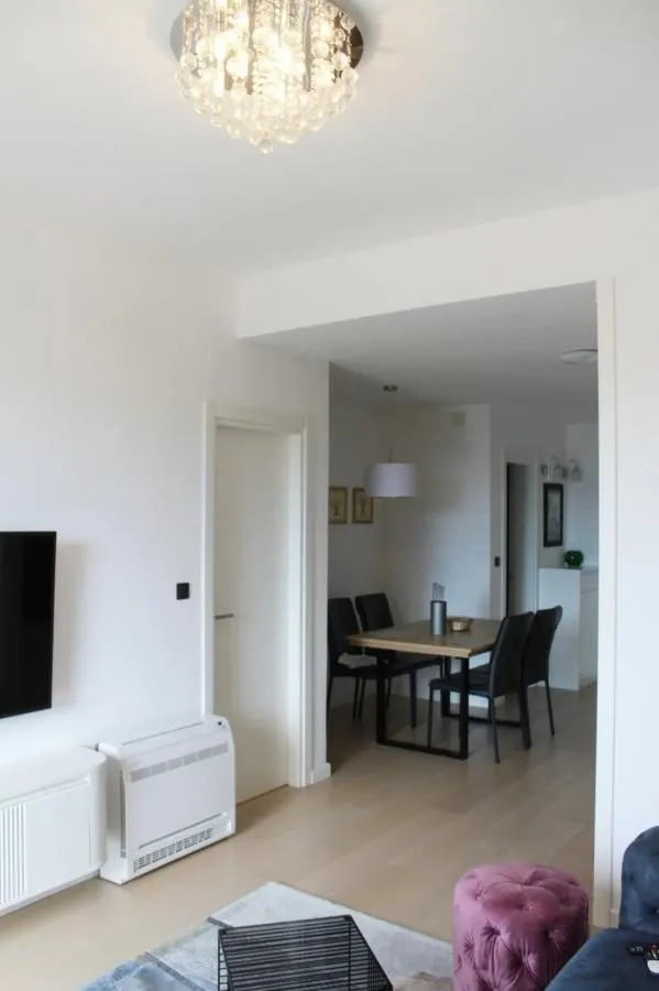 Prodaja, jednosoban stan, 50m², Tivat, Crna Gora