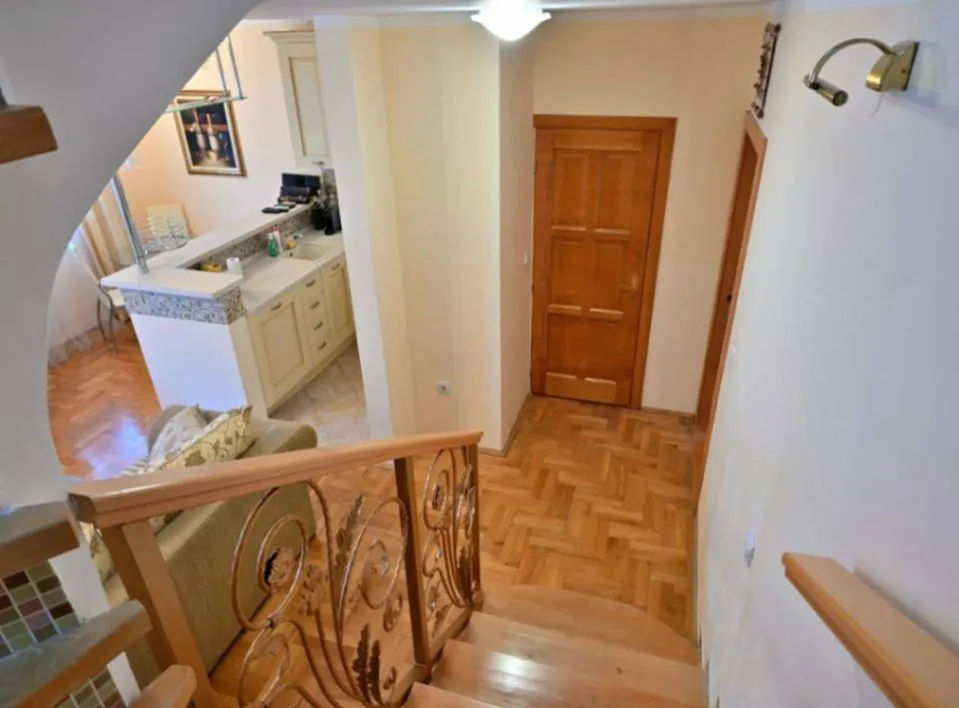 Sale, three bedroom apartment, 83m², Centar, Budva