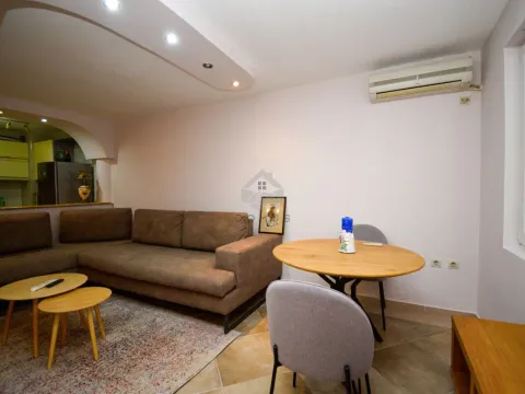 Izdavanje, jednosoban stan, 65m², Gorica C, Podgorica - image 15