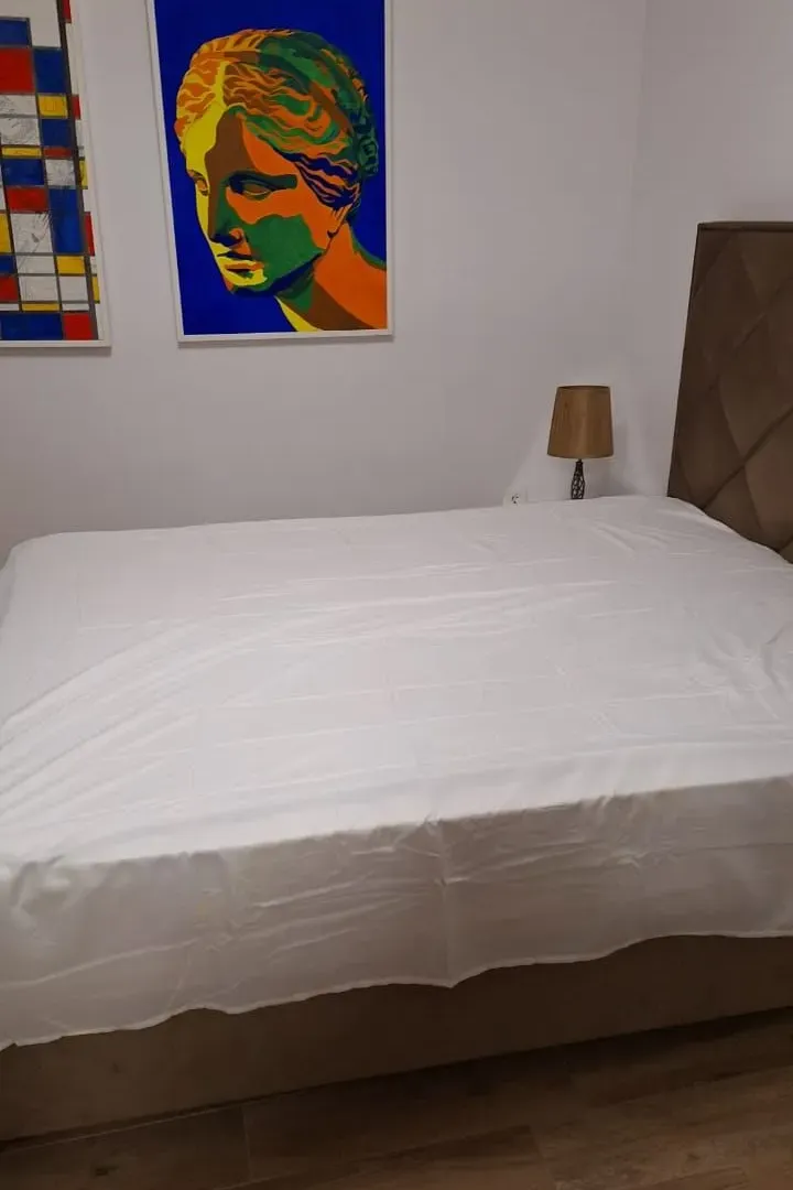 Izdavanje, dvosoban stan, 98m², Donja Lastva, Tivat
