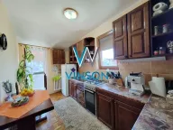 Izdavanje, četvorosoban stan, 137m², Centar, Novi Sad - image 7