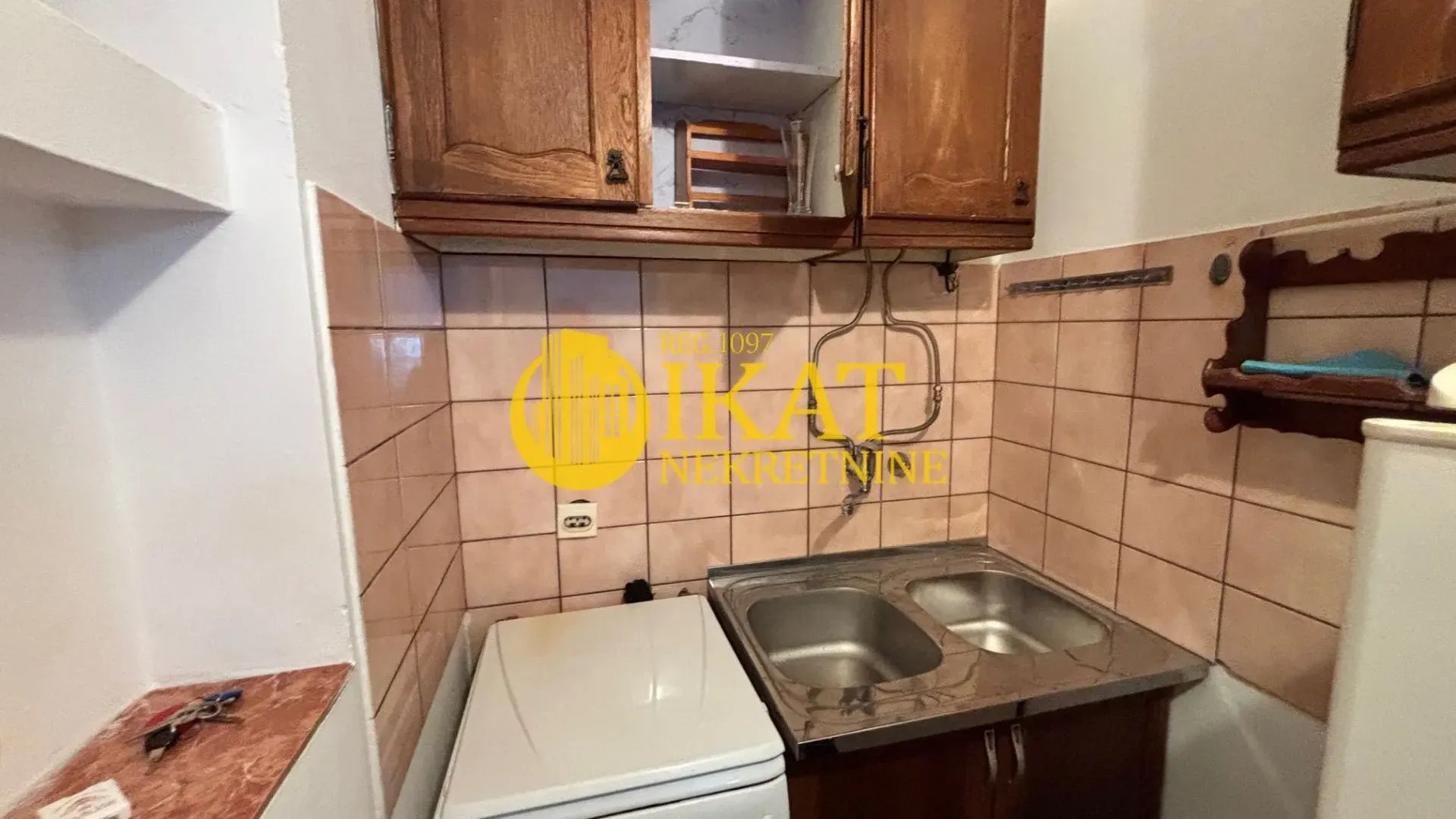 Prodaja, jednosoban stan, 22m², Đeram Pijaca, Beograd