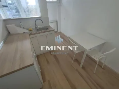 Izdavanje, stan, 30m², Slavija, Vračar Sve Podlokacije - image 4