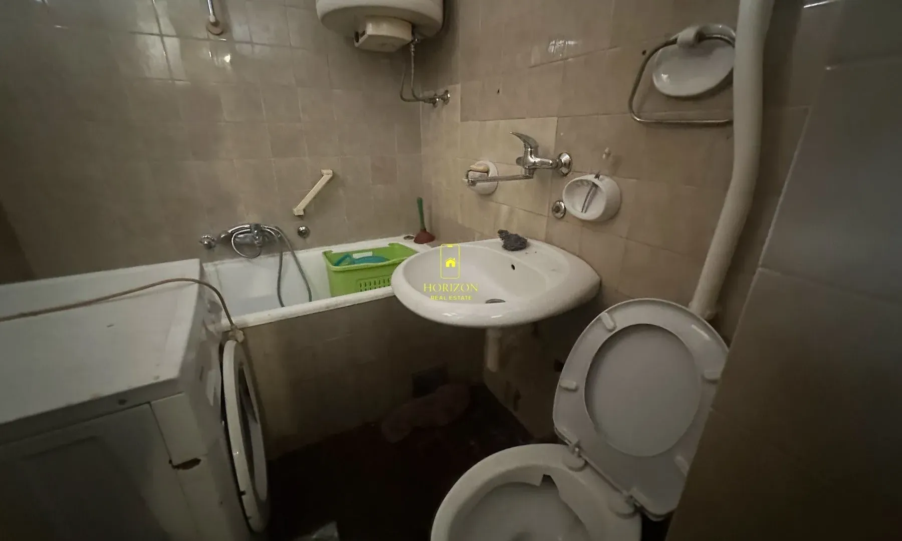 Sale, three bedroom apartment, 93m², Blok 6, Podgorica