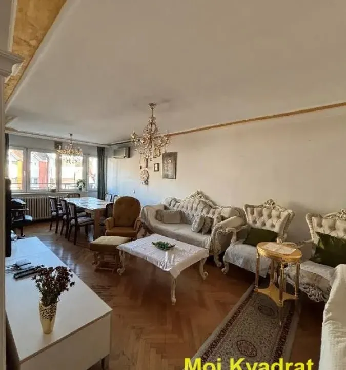 Prodaja, trosoban stan, 98m², Čukarica, Beograd