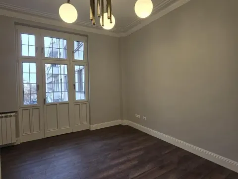 Izdavanje, poslovni prostor, 293m², Savski Venac, Beograd - image 9