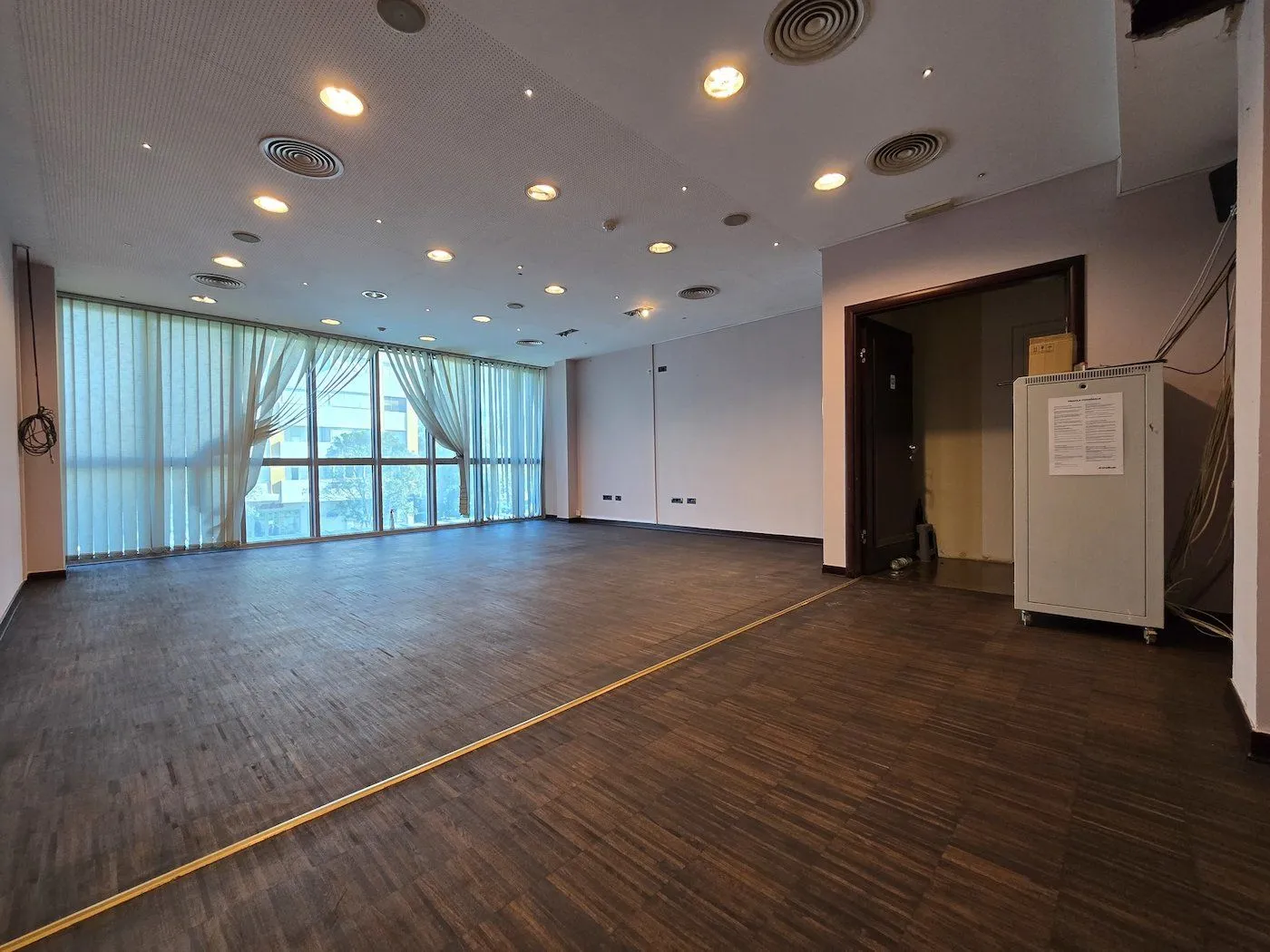 Rent, office space, 450m², Preko Morače, Podgorica