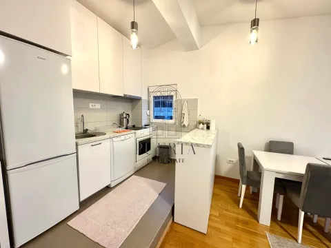 Izdavanje, jednosoban stan, 50m², Zagorič, Podgorica - image 4