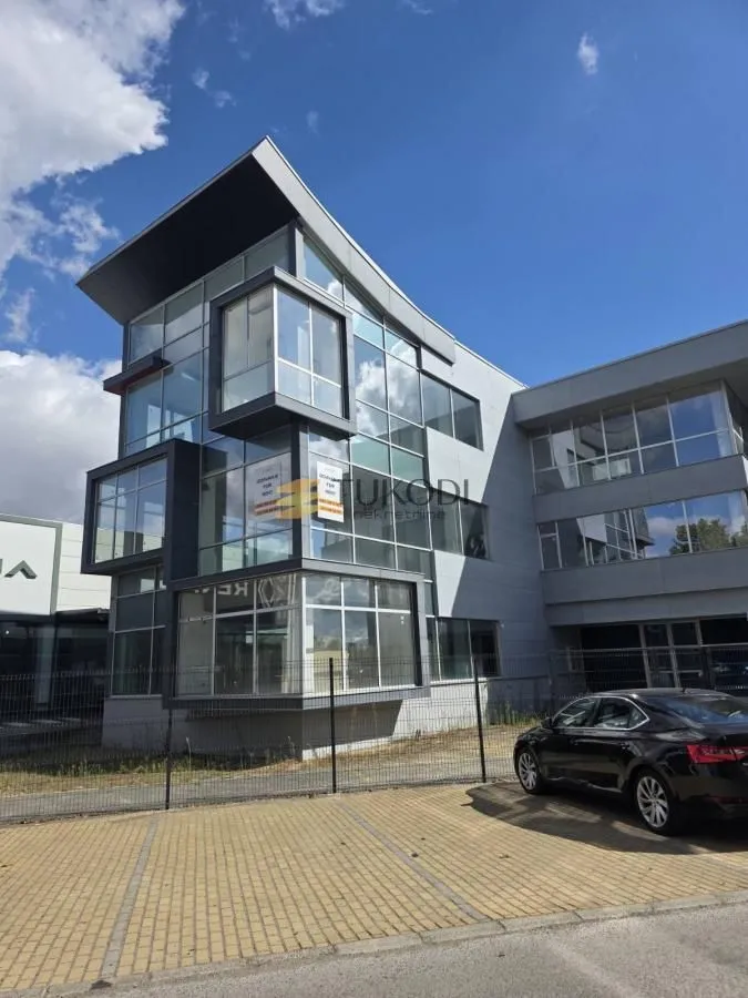 Rent, office space, 4597m², Šangaj, Novi Sad Sve Podlokacije