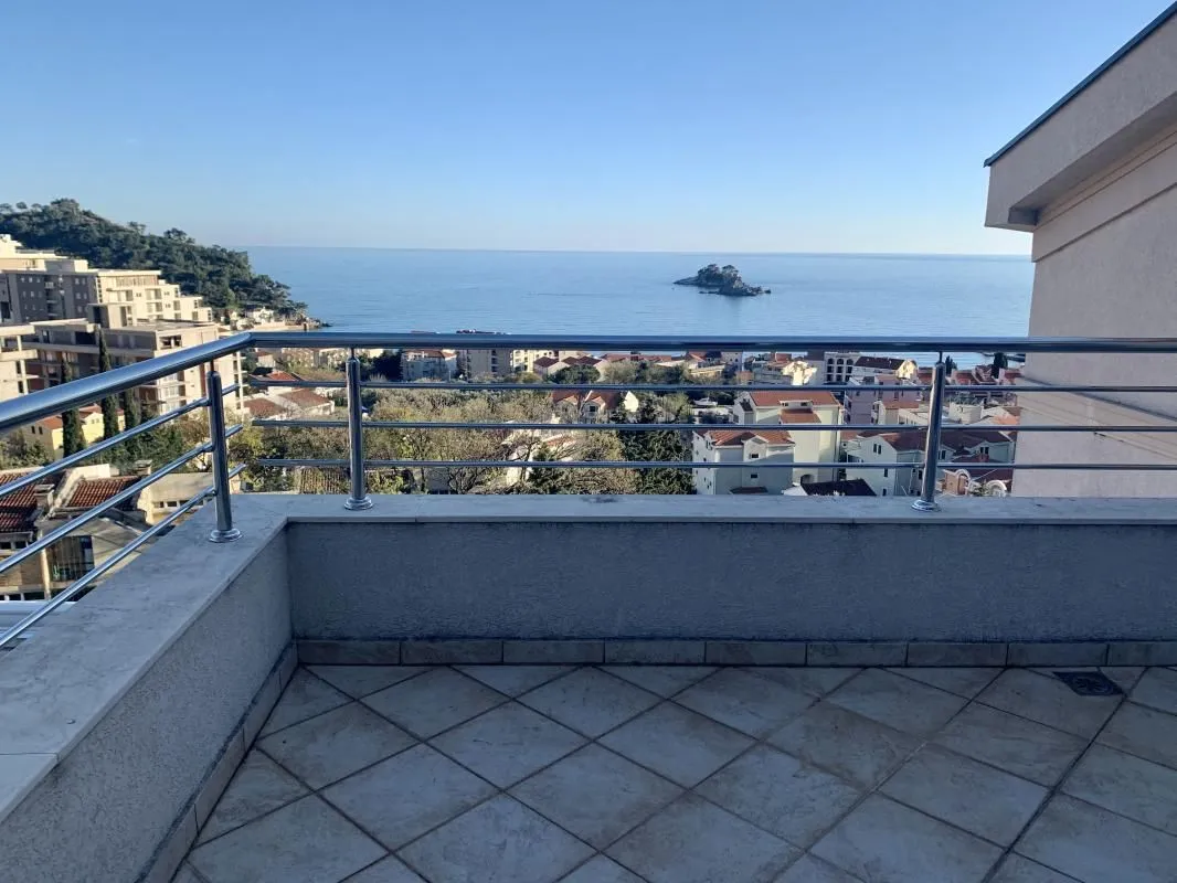 Sale, two bedroom apartment, 105m², Petrovac, Budva