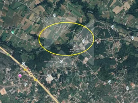 Satelitski snimak lokacije sa označenom parcelom i okruženjem. - image 2