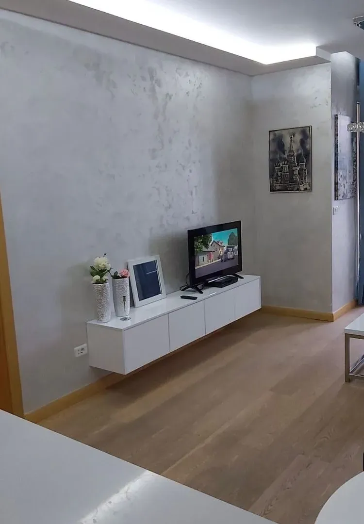 Rent, one bedroom apartment, 55m², Bulevar, Budva