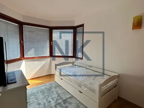 Izdavanje, trosoban stan, 120m², Pobrežje, Podgorica - image 11