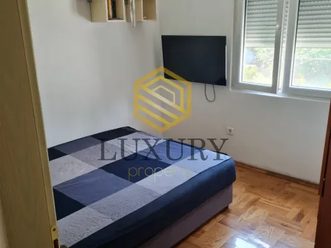 Izdavanje, kuća, 120m², Tološi, Podgorica - image 8