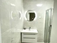 Prodaja, četvorosoban stan, 240m², Dobre Vode, Bar - image 17