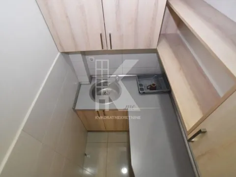 Rent, office space, 155m², Stari Aerodrom, Podgorica - image 6